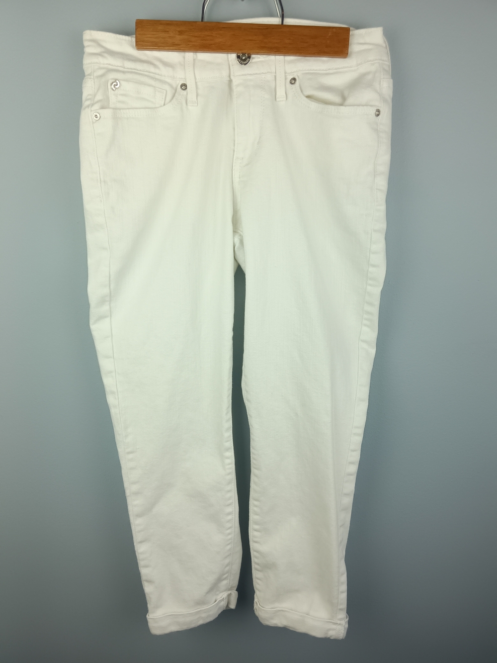 Denizen from Levi's White Modern Crop Ankle Jeans